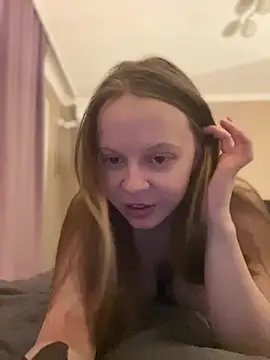 Snapshot of wrenlie chatting on February 27, 5:58 pm wrenlie online show from February 27, 5:58 pm