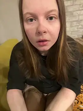 Snapshot of wrenlie chatting on March 15, 7:48 pm wrenlie online show from March 15, 7:48 pm