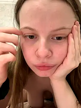 Snapshot of wrenlie chatting on October 11, 6:50 pm wrenlie online show from October 11, 6:50 pm