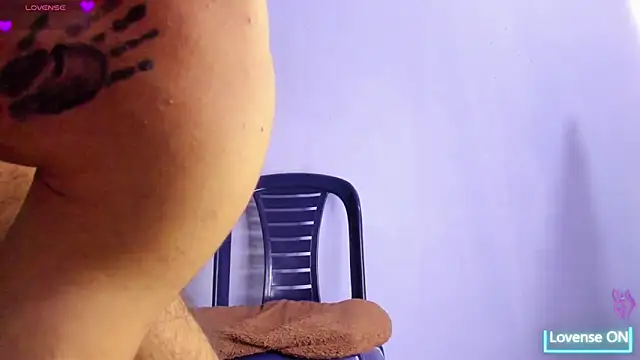 Snapshot of 6_bunny_9 chatting on February 3, 6:45 am 6 bunny 9 online show from February 3, 6:45 am