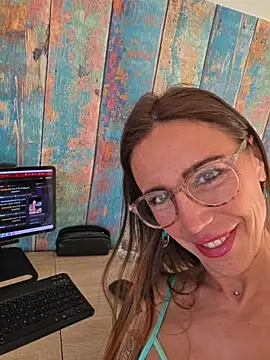 Klamsine online show from April 30, 4:52 am