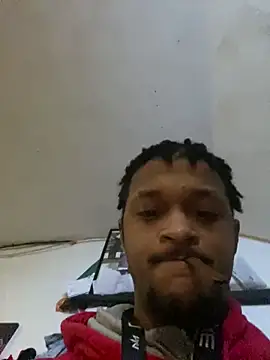 Snapshot of rayyymack chatting on December 8, 10:03 pm rayyymack online show from December 8, 10:03 pm