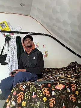 Snapshot of rayyymack chatting on February 6, 4:25 pm rayyymack online show from February 6, 4:25 pm