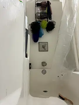 Snapshot of rayyymack chatting on October 2, 6:15 pm rayyymack online show from October 2, 6:15 pm