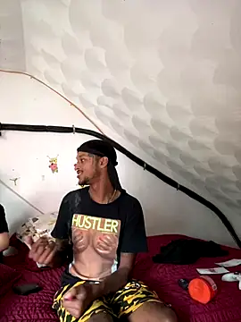 Snapshot of rayyymack chatting on October 7, 12:35 pm rayyymack online show from October 7, 12:35 pm