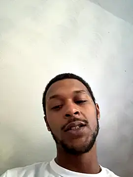 Snapshot of rayyymack chatting on October 18, 1:34 pm rayyymack online show from October 18, 1:34 pm