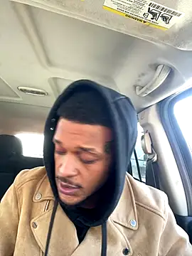 Snapshot of rayyymack chatting on December 5, 6:37 pm rayyymack online show from December 5, 6:37 pm