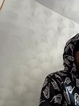 Snapshot of rayyymack chatting on December 16, 2:22 pm rayyymack online show from December 16, 2:22 pm