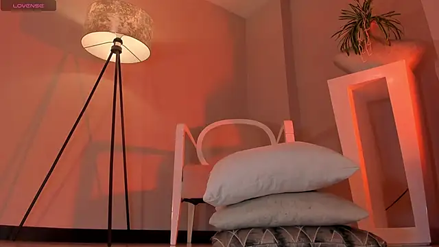 ValeriaRiveraX online show from March 20, 7:03 am