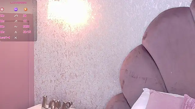 Snapshot of Salome_Diaz_ chatting on November 27, 4:25 am Salome Diaz online show from November 27, 4:25 am