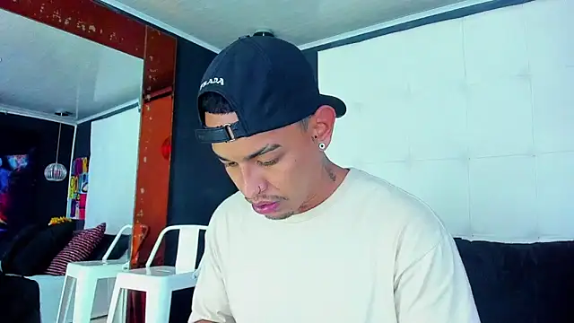 Damian09  online show from March 6, 11:25 am