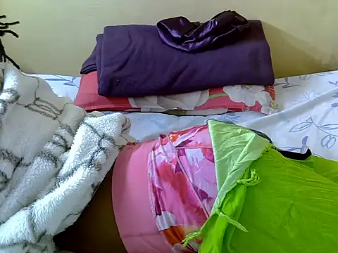 prettylacey3 online show from July 8, 4:50 am