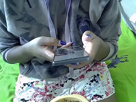 prettylacey3 online show from July 18, 1:54 am