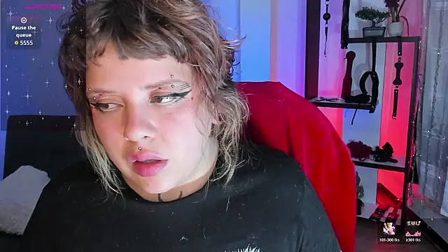 Snapshot of Sabrina_scarlett chatting on February 15, 8:13 am Sabrina scarlett online show from February 15, 8:13 am