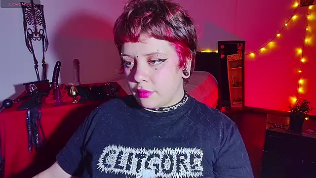 Snapshot of Sabrina_scarlett chatting on March 14, 4:51 am Sabrina scarlett online show from March 14, 4:51 am