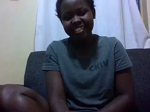 Sweetcecie01 online show from June 14, 9:06 pm