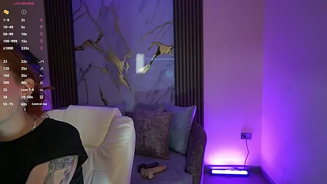 Snapshot of Anybuny chatting on October 3, 12:13 pm Anybuny online show from October 3, 12:13 pm