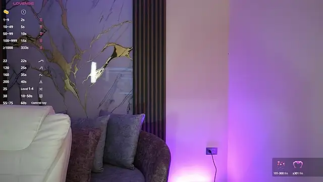 Snapshot of Anybuny chatting on October 7, 11:29 am Anybuny online show from October 7, 11:29 am