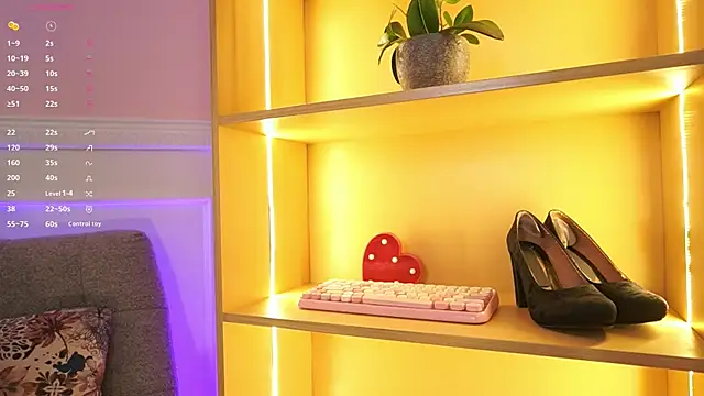 Snapshot of Anybuny chatting on November 11, 11:54 am Anybuny online show from November 11, 11:54 am