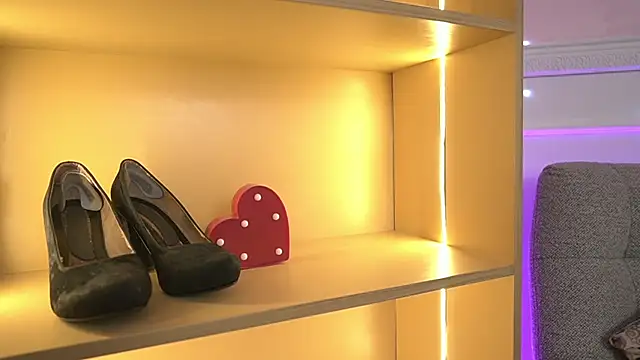 Snapshot of Anybuny chatting on November 20, 11:32 am Anybuny online show from November 20, 11:32 am