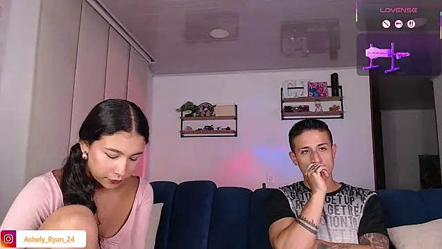 Snapshot of ashely_ryan24 chatting on August 3, 3:05 am ashely ryan24 online show from August 3, 3:05 am