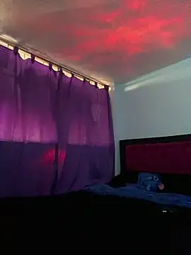 Snapshot of Edisson_C chatting on March 1, 6:32 pm Edisson C online show from March 1, 6:32 pm
