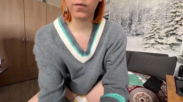 Snapshot of Caliiie-of chatting on December 3, 7:05 am Caliiie-of online show from December 3, 7:05 am