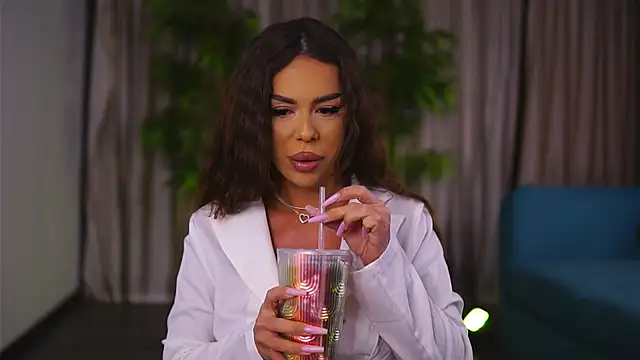 Snapshot of MissKiarra chatting on January 11, 4:48 am MissKiarra online show from January 11, 4:48 am