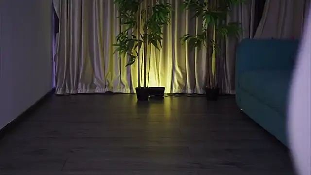 Snapshot of MissKiarra chatting on February 20, 5:12 am MissKiarra online show from February 20, 5:12 am