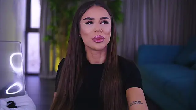 Snapshot of MissKiarra chatting on March 19, 4:36 am MissKiarra online show from March 19, 4:36 am