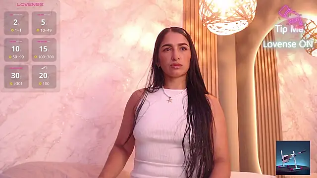 Snapshot of Thayssa_ross chatting on July 11, 8:00 pm Thayssa ross online show from July 11, 8:00 pm