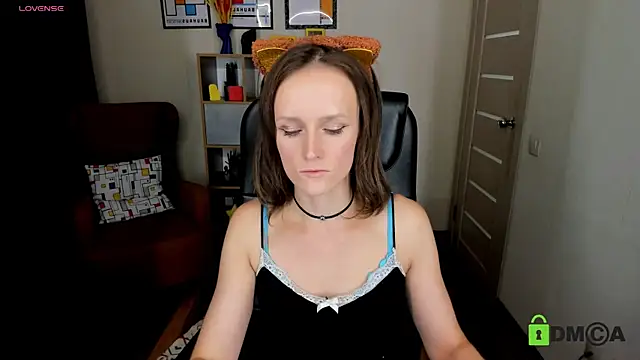 Snapshot of FrancescaCollins chatting on October 3, 3:42 pm FrancescaCollins online show from October 3, 3:42 pm