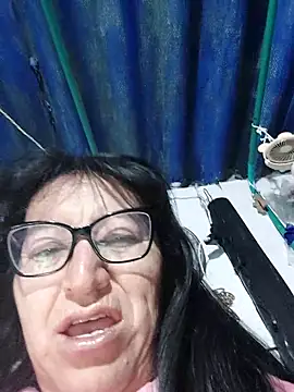 Snapshot of clarita_01 chatting on May 11, 10:32 am clarita 01 online show from May 11, 10:32 am