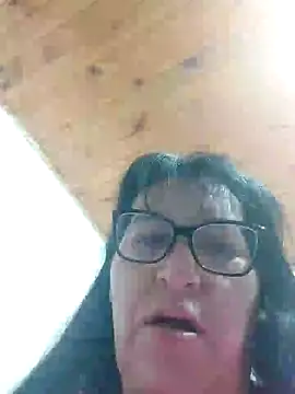 Snapshot of clarita_01 chatting on May 13, 10:12 am clarita 01 online show from May 13, 10:12 am