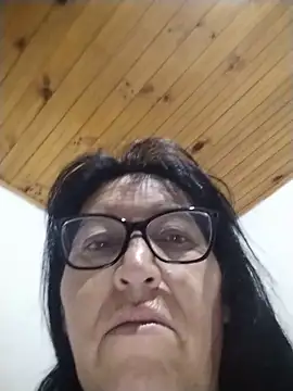 Snapshot of clarita_01 chatting on May 14, 10:11 am clarita 01 online show from May 14, 10:11 am