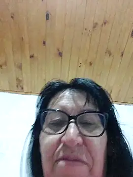 Snapshot of clarita_01 chatting on May 15, 10:22 am clarita 01 online show from May 15, 10:22 am