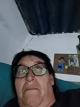 Snapshot of clarita_01 chatting on May 20, 10:49 pm clarita 01 online show from May 20, 10:49 pm