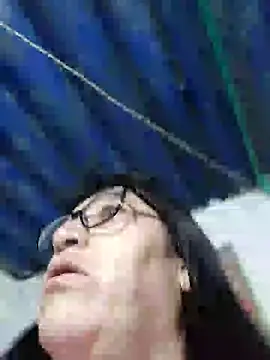 Snapshot of clarita_01 chatting on May 29, 10:35 am clarita 01 online show from May 29, 10:35 am