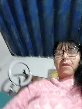 Snapshot of clarita_01 chatting on August 1, 10:25 am clarita 01 online show from August 1, 10:25 am