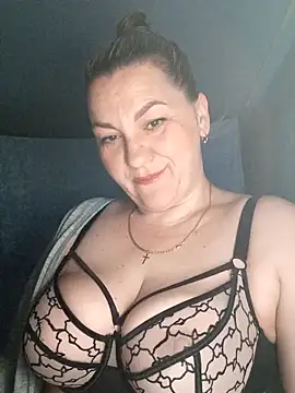 Snapshot of Ant0nina chatting on April 15, 10:32 pm Ant0nina online show from April 15, 10:32 pm