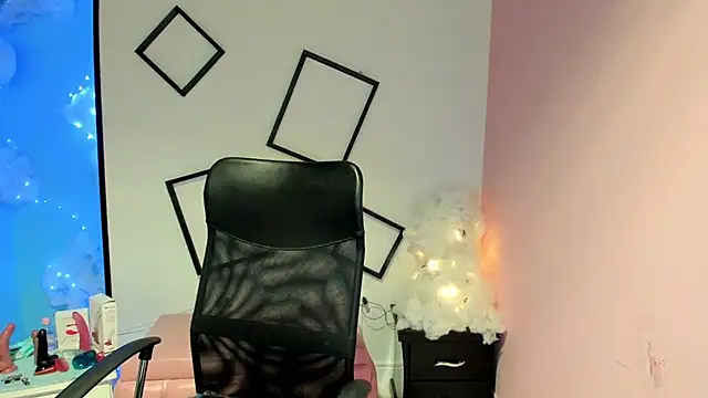 Snapshot of Emmily_Walker chatting on September 26, 3:10 am Emmily Walker online show from September 26, 3:10 am