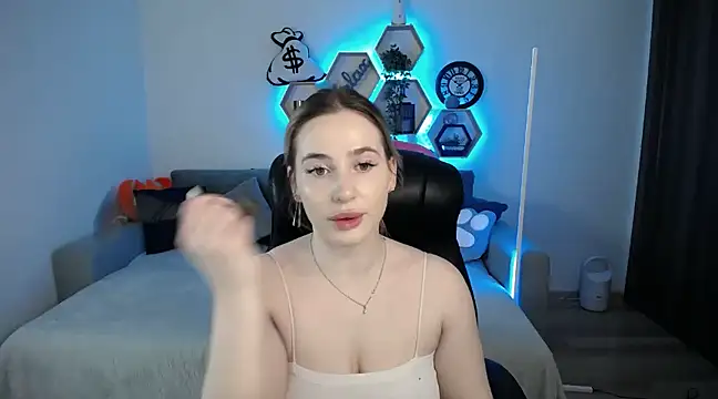 SabrinViolet online show from March 4, 9:07 am