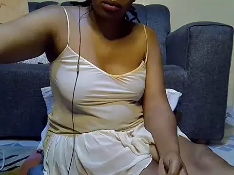 Snapshot of Sexy_Kezzy chatting on July 31, 9:14 pm Sexy Kezzy online show from July 31, 9:14 pm