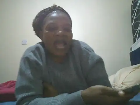 Snapshot of clakemmy250 chatting on May 31, 9:16 pm clakemmy250 online show from May 31, 9:16 pm