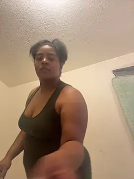 prettlovely14 online show from November 22, 1:04 am