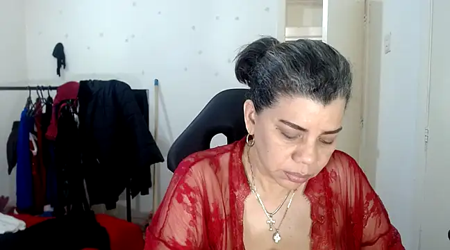 Snapshot of vikyadams chatting on March 8, 12:30 pm vikyadams online show from March 8, 12:30 pm