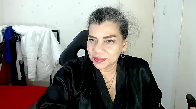 Snapshot of vikyadams chatting on March 12, 11:42 am vikyadams online show from March 12, 11:42 am