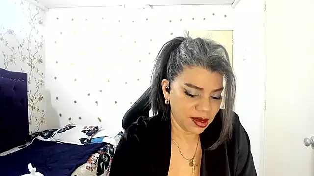 vikyadams online show from July 5, 6:20 am