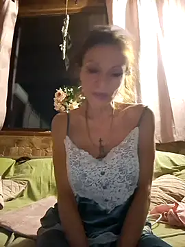 Snapshot of vampvanna23 chatting on June 18, 2:23 am vampvanna23 online show from June 18, 2:23 am