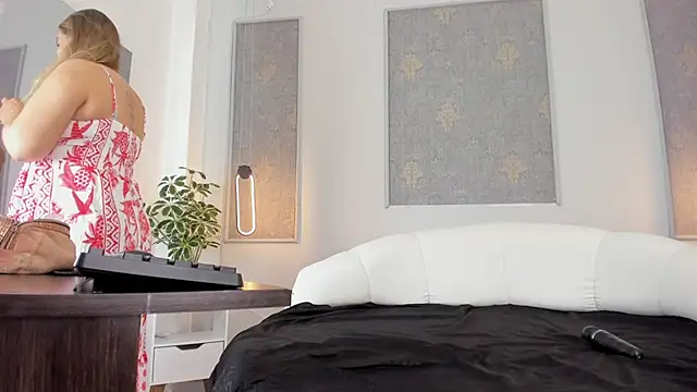 Sara Gomez online show from March 15, 2:56 pm